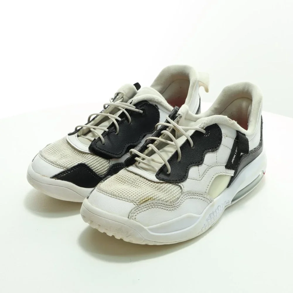 Nike Air Jordans JRDN 000 23 airco White Black Size Youth 3